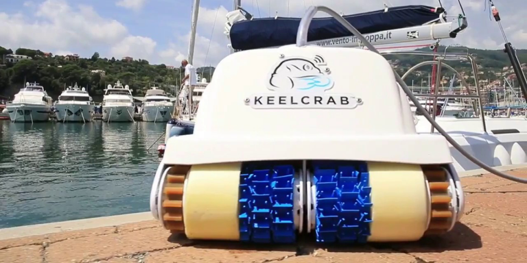 Limpieza de barcos con drones